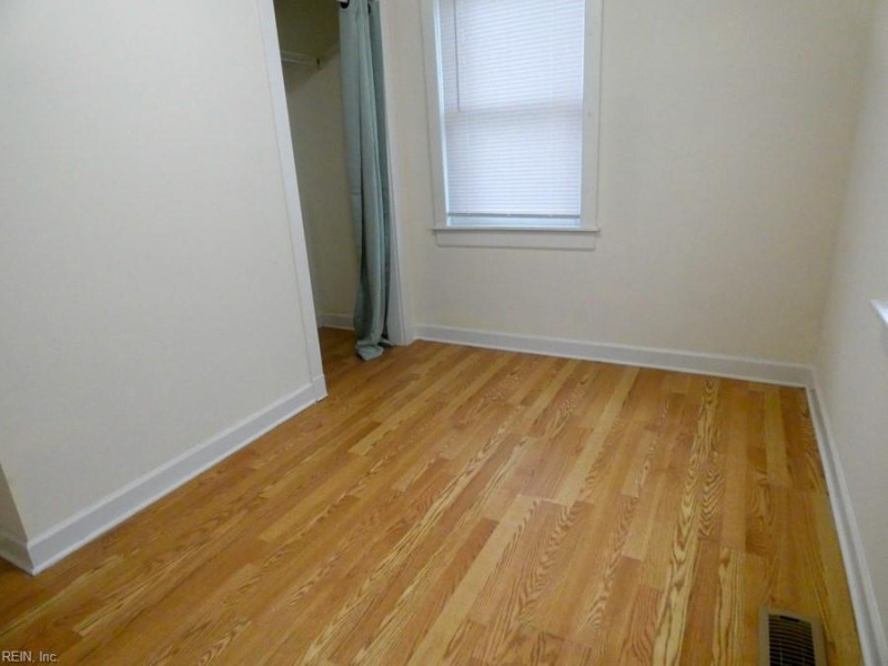 Photo 6 of 9 residential for sale in Norfolk virginia