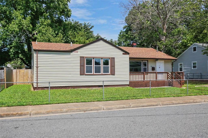 Photo 2 of 36 residential for sale in Hampton virginia