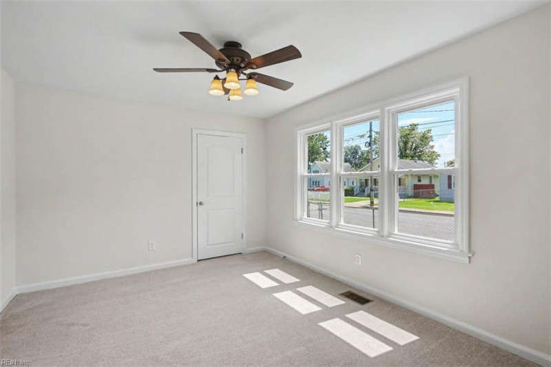 Photo 23 of 36 residential for sale in Hampton virginia