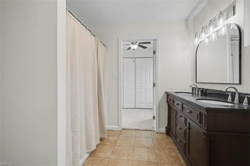 Photo 27 of 36 residential for sale in Hampton virginia