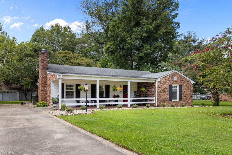 Photo 1 of 34 residential for sale in Franklin virginia