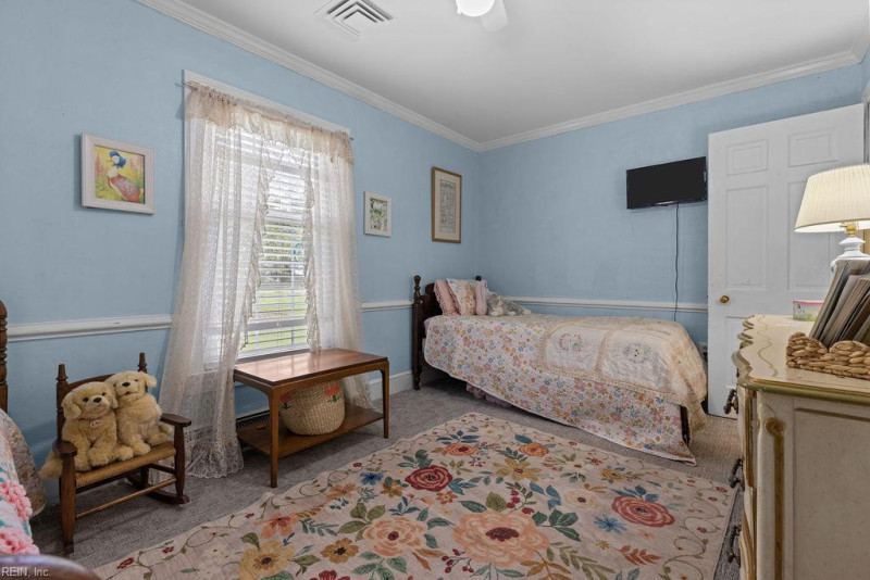 Photo 23 of 34 residential for sale in Franklin virginia