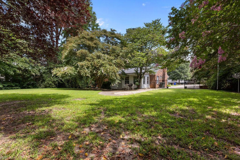 Photo 32 of 34 residential for sale in Franklin virginia