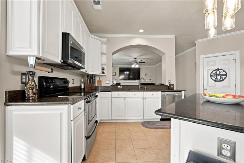 Photo 13 of 43 residential for sale in Chesapeake virginia Photo 13 of 43 residential for sale in Chesapeake virginia