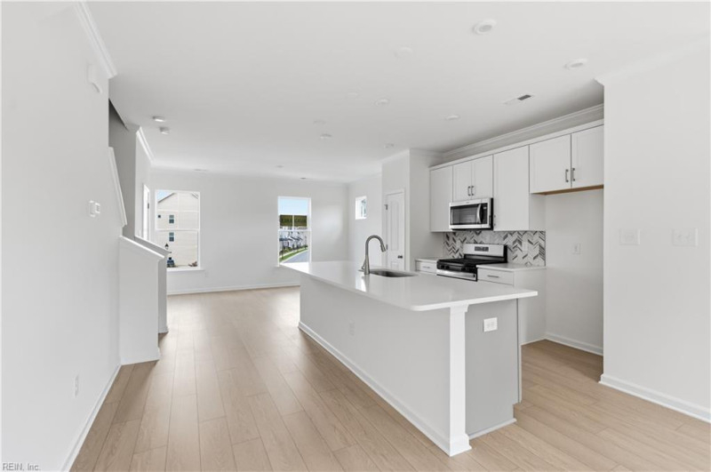 Photo 10 of 25 residential for sale in Newport News virginia