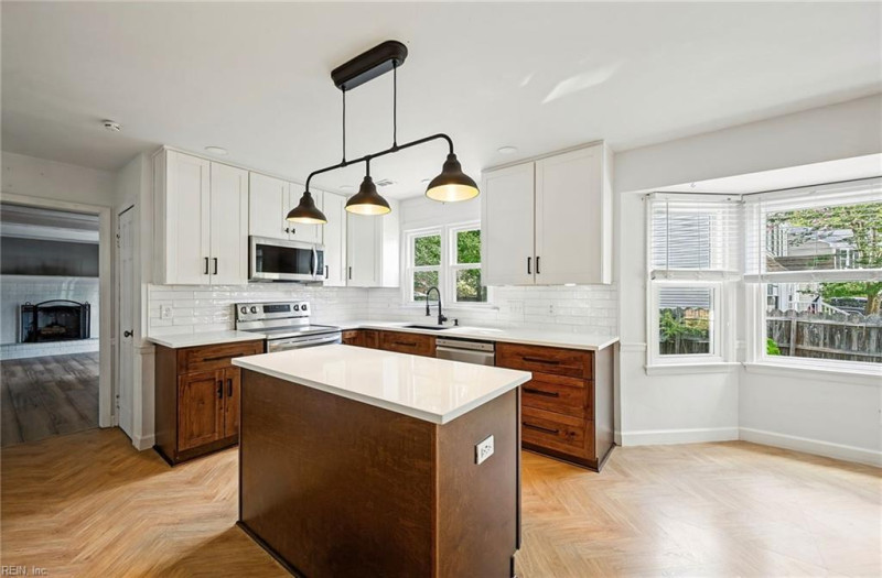 Photo 15 of 36 residential for sale in Virginia Beach virginia