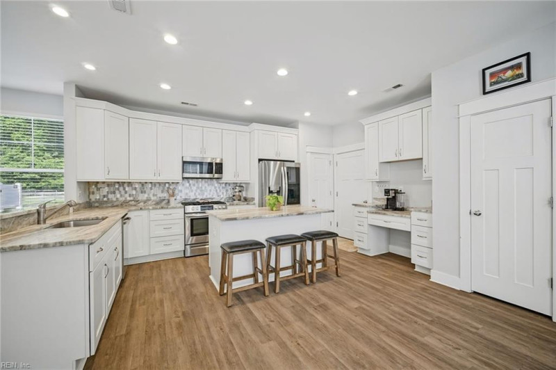 Photo 12 of 50 residential for sale in Virginia Beach virginia