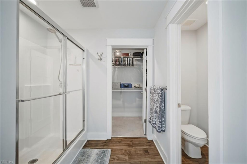 Photo 25 of 50 residential for sale in Virginia Beach virginia