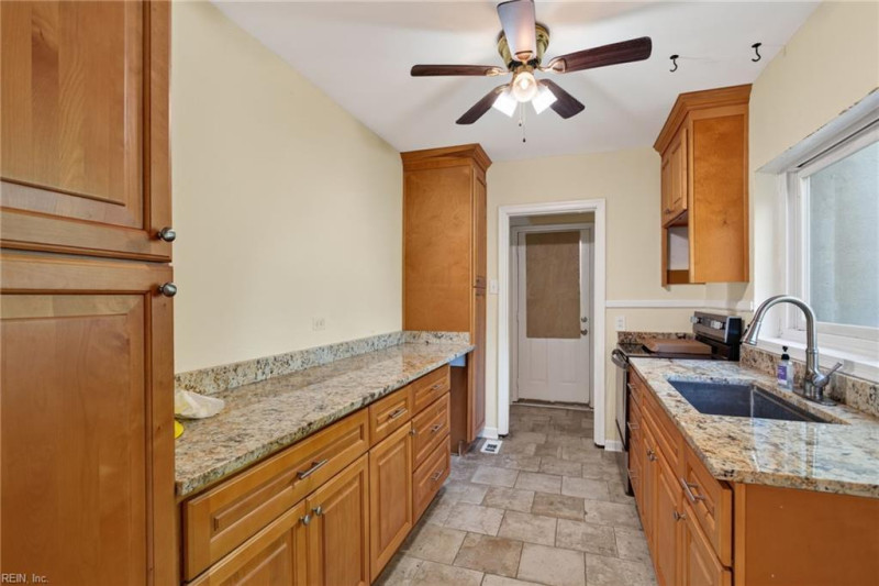 Photo 8 of 27 residential for sale in Newport News virginia Photo 8 of 27 residential for sale in Newport News virginia