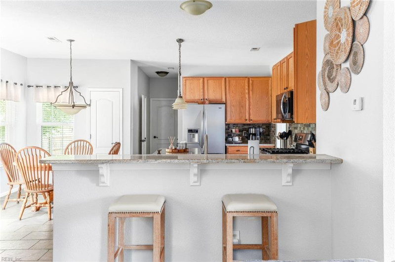 Photo 16 of 50 residential for sale in Chesapeake virginia