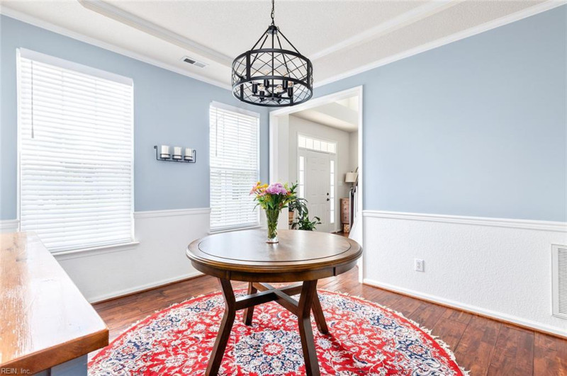Photo 6 of 50 residential for sale in Chesapeake virginia