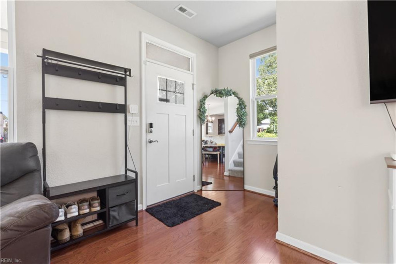 Photo 7 of 23 residential for sale in Norfolk virginia Photo 7 of 23 residential for sale in Norfolk virginia