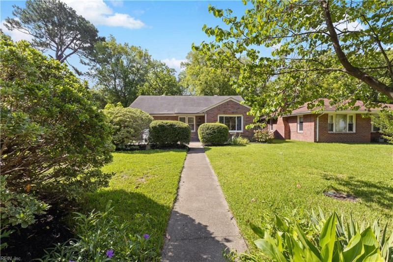 Photo 2 of 25 residential for sale in Norfolk virginia