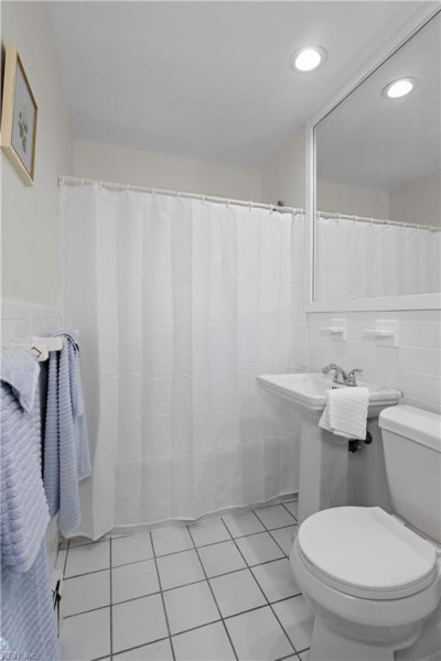 Photo 20 of 25 residential for sale in Norfolk virginia