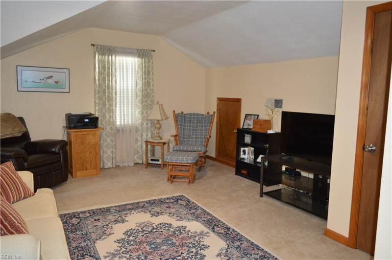 Photo 13 of 18 residential for sale in Chesapeake virginia Photo 13 of 18 residential for sale in Chesapeake virginia