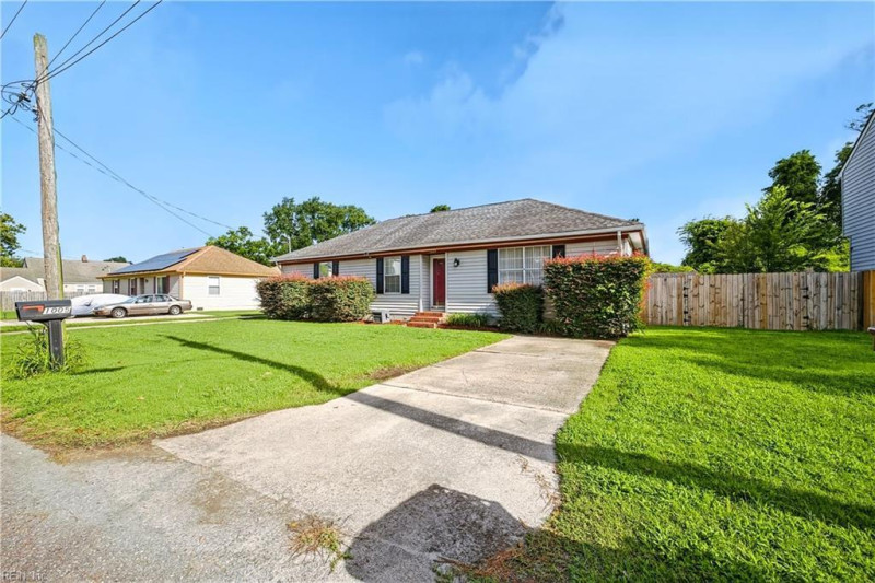 Photo 3 of 37 residential for sale in Chesapeake virginia Photo 3 of 37 residential for sale in Chesapeake virginia