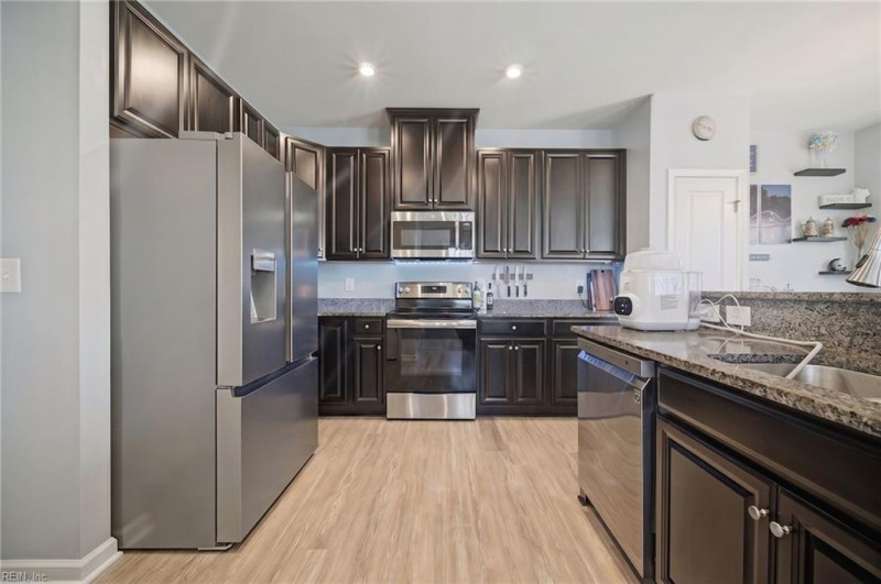 Photo 10 of 28 residential for sale in Virginia Beach virginia
