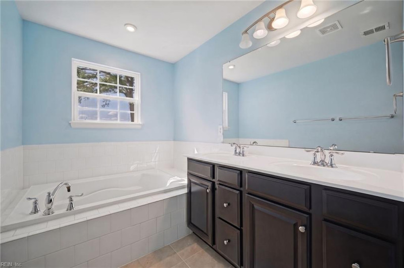 Photo 19 of 28 residential for sale in Virginia Beach virginia