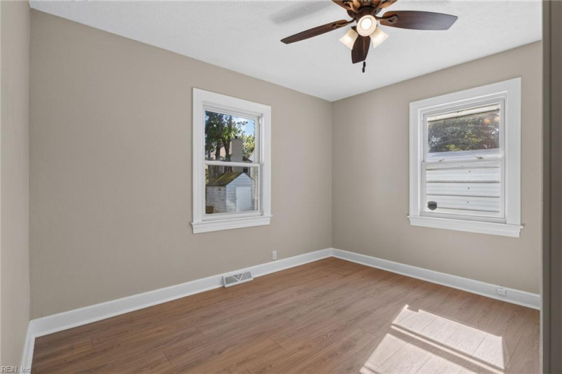 Photo 14 of 27 residential for sale in Newport News virginia
