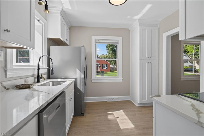 Photo 19 of 27 residential for sale in Newport News virginia