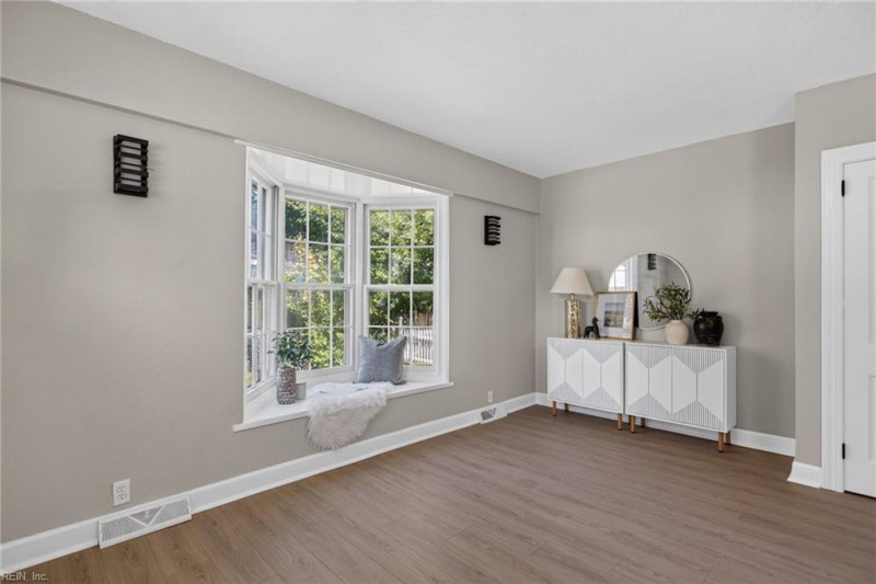 Photo 20 of 27 residential for sale in Newport News virginia