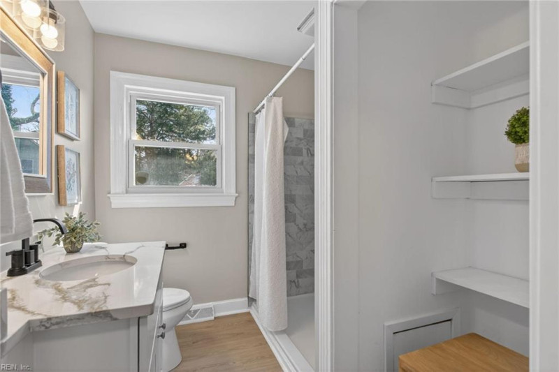 Photo 8 of 27 residential for sale in Newport News virginia