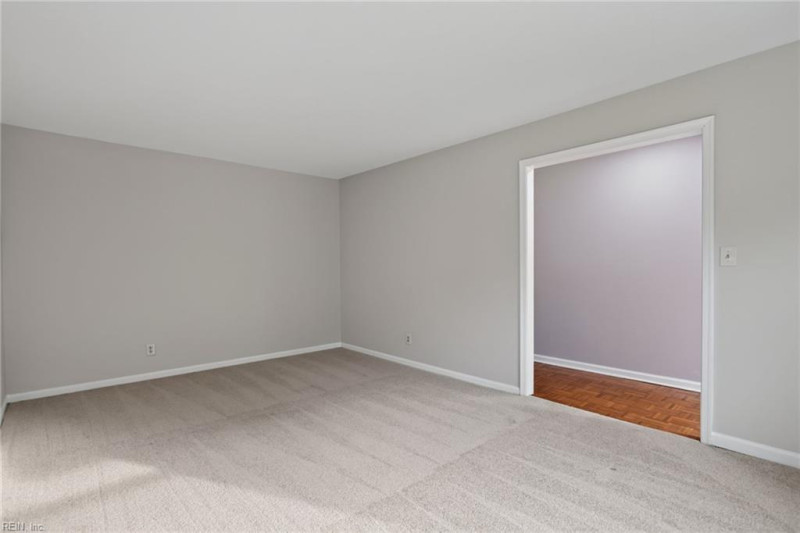 Photo 4 of 29 residential for sale in Newport News virginia