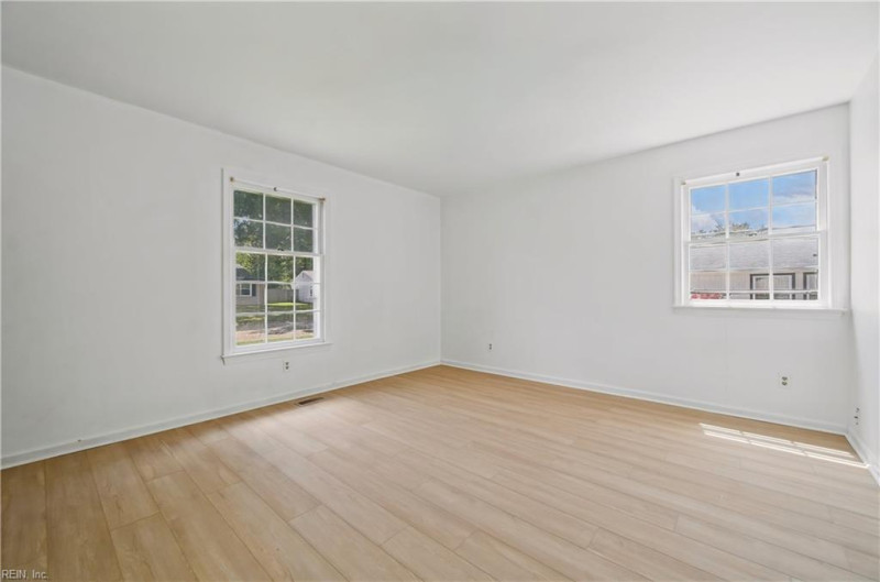 Photo 21 of 31 residential for sale in Newport News virginia