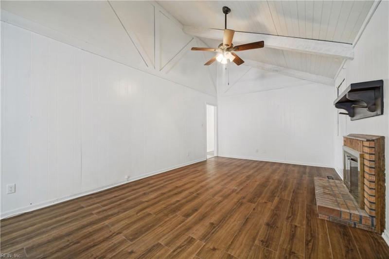Photo 6 of 31 residential for sale in Newport News virginia