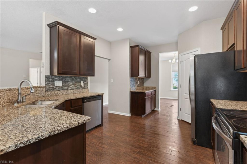 Photo 6 of 46 residential for sale in Suffolk virginia Photo 6 of 46 residential for sale in Suffolk virginia