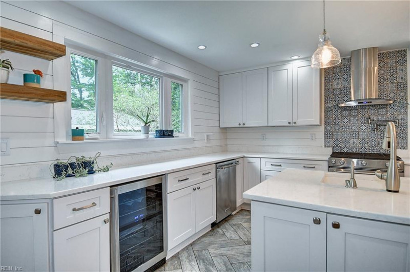 Photo 18 of 39 residential for sale in Virginia Beach virginia