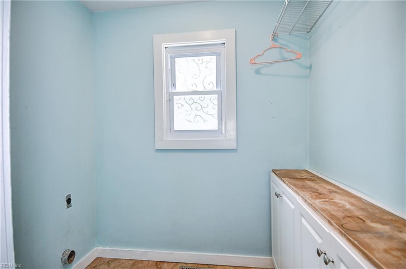 Photo 24 of 39 residential for sale in Virginia Beach virginia