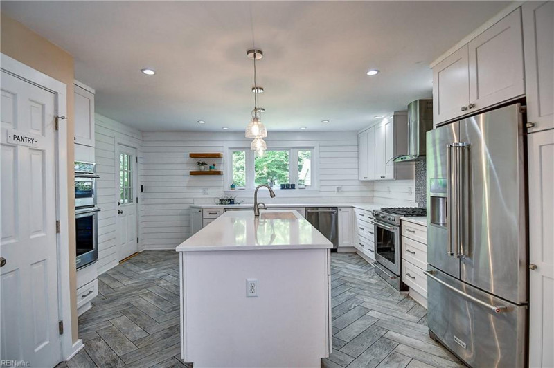 Photo 7 of 39 residential for sale in Virginia Beach virginia