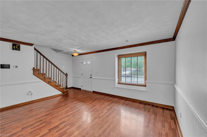 Photo 6 of 32 residential for sale in Chesapeake virginia Photo 6 of 32 residential for sale in Chesapeake virginia