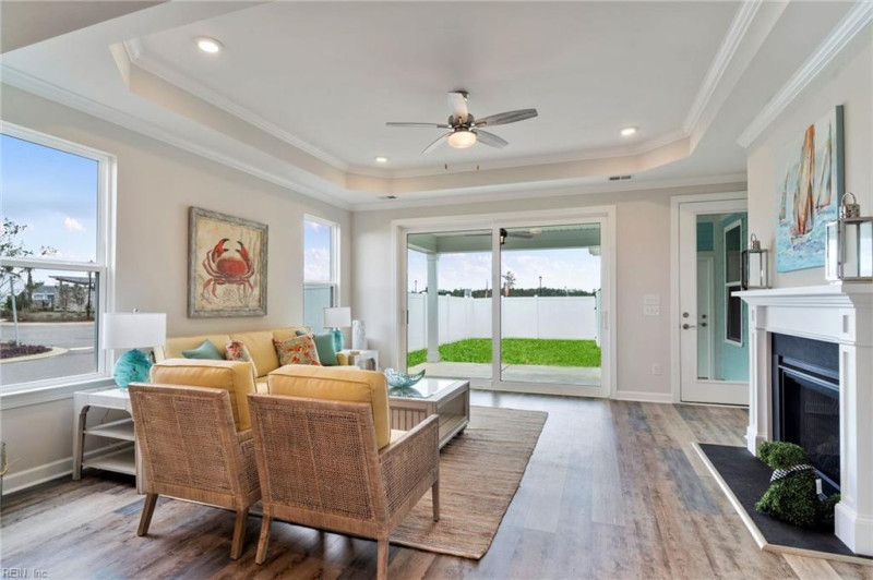 Photo 10 of 30 residential for sale in Chesapeake virginia