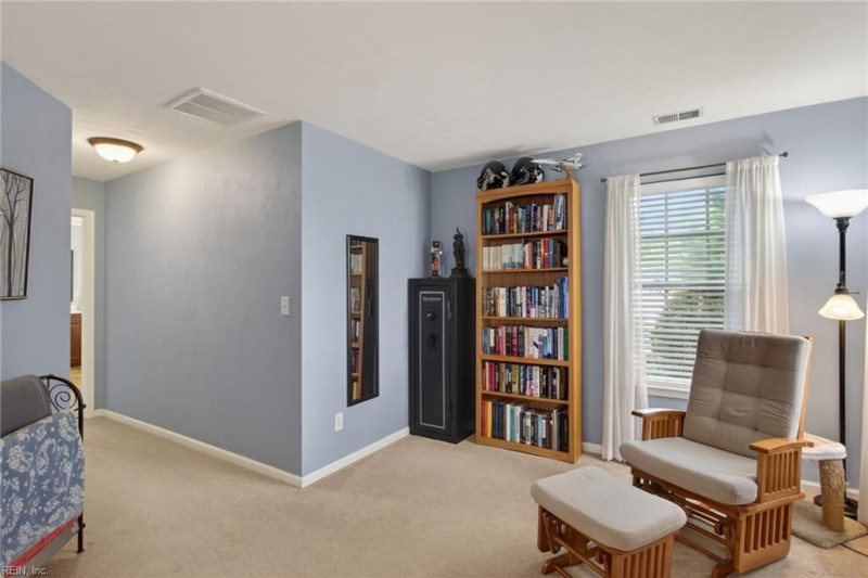 Photo 15 of 39 residential for sale in Virginia Beach virginia