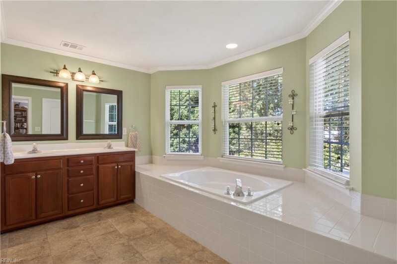 Photo 21 of 34 residential for sale in Virginia Beach virginia