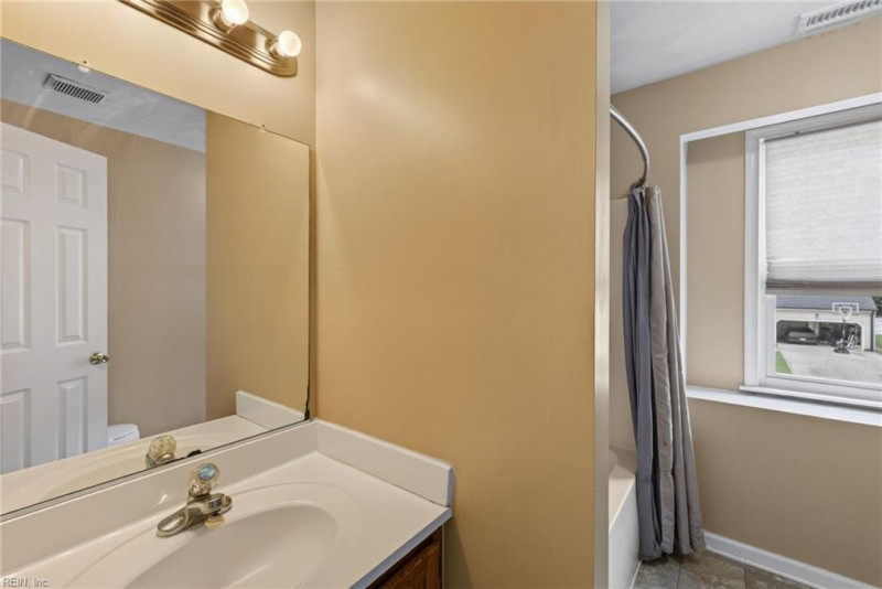 Photo 31 of 50 residential for sale in Chesapeake virginia