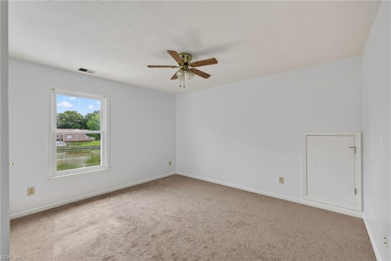 Photo 35 of 50 residential for sale in Chesapeake virginia Photo 35 of 50 residential for sale in Chesapeake virginia