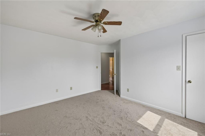 Photo 36 of 50 residential for sale in Chesapeake virginia