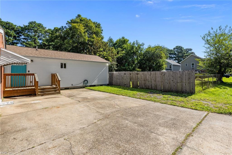 Photo 16 of 17 residential for sale in Chesapeake virginia Photo 16 of 17 residential for sale in Chesapeake virginia