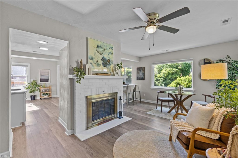 Photo 7 of 17 residential for sale in Chesapeake virginia Photo 7 of 17 residential for sale in Chesapeake virginia