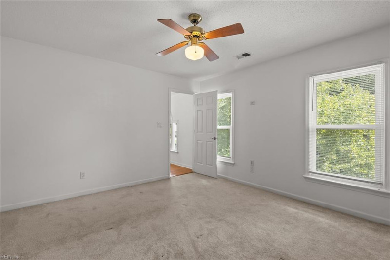 Photo 30 of 45 residential for sale in Chesapeake virginia Photo 30 of 45 residential for sale in Chesapeake virginia