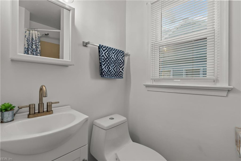 Photo 40 of 45 residential for sale in Chesapeake virginia Photo 40 of 45 residential for sale in Chesapeake virginia