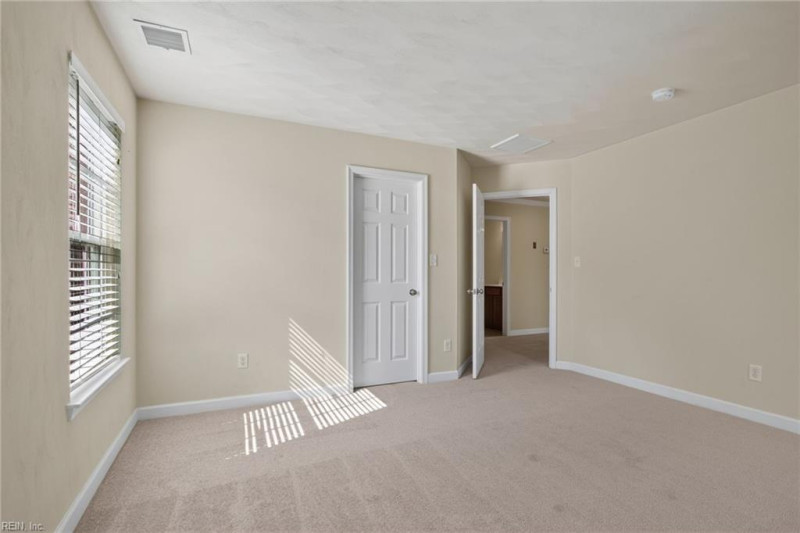 Photo 38 of 45 residential for sale in Chesapeake virginia Photo 38 of 45 residential for sale in Chesapeake virginia