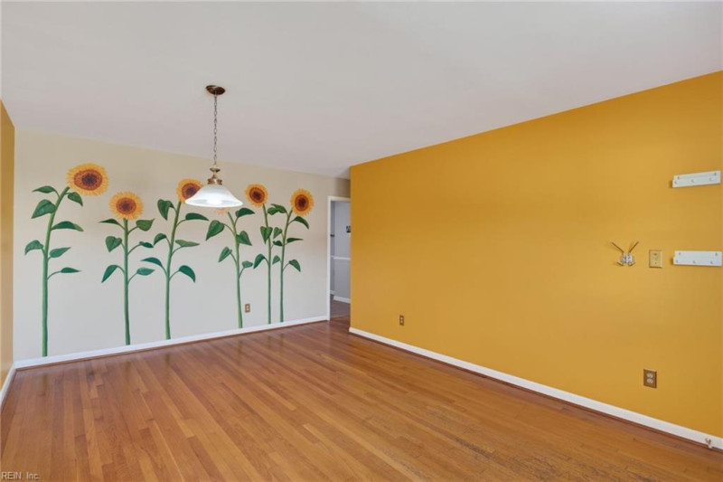 Photo 3 of 18 residential for sale in Hampton virginia Photo 3 of 18 residential for sale in Hampton virginia