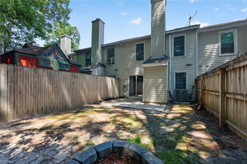 Photo 23 of 26 residential for sale in Chesapeake virginia Photo 23 of 26 residential for sale in Chesapeake virginia