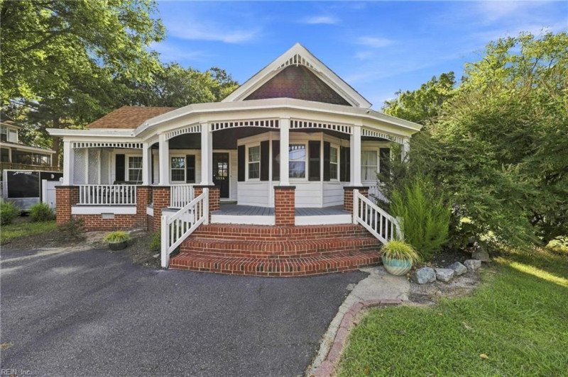 Photo 1 of 47 residential for sale in Poquoson virginia
