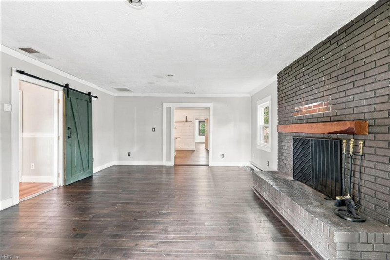 Photo 24 of 47 residential for sale in Poquoson virginia