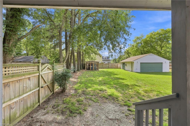 Photo 35 of 47 residential for sale in Poquoson virginia
